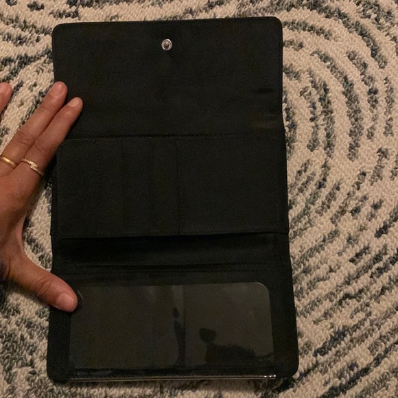 Tommy Hilfigher wallet with card insert. - Picture 3 of 7